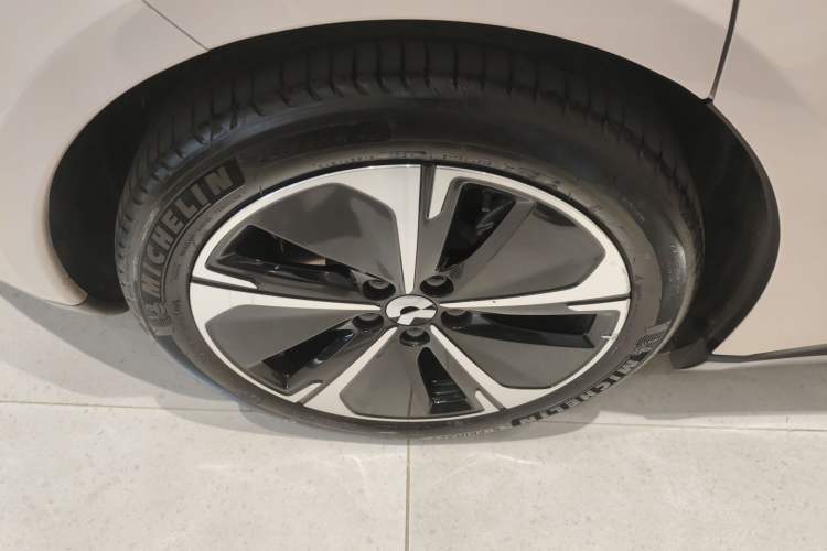 Used Nio ET5T 2024 75kWh Touring Exterior 8