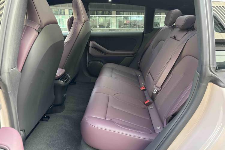 Used Nio ET5T 2024 75kWh Touring Interior 1