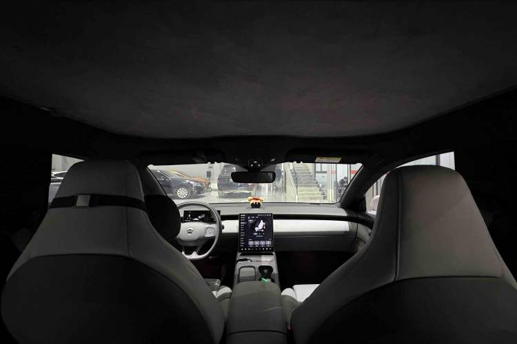 Used Nio ET5T 2024 75kWh Touring Interior 12