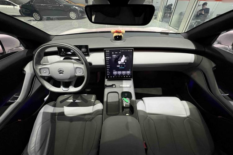 Used Nio ET5T 2024 75kWh Touring Interior 3