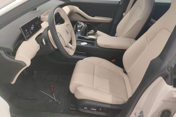 Used Nio ET5T 2024 75kWh Touring Left Front Seat