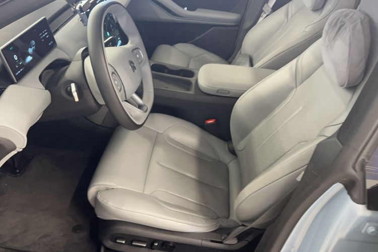 Used Nio ET5T 2024 75kWh Touring Left Front Seat