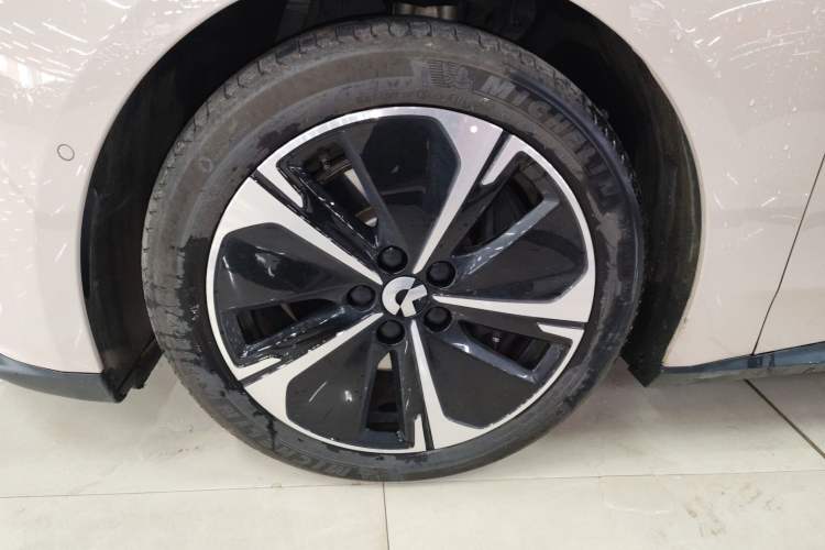 Used Nio ET5T 2024 75kWh Touring Left Front Wheel Hub