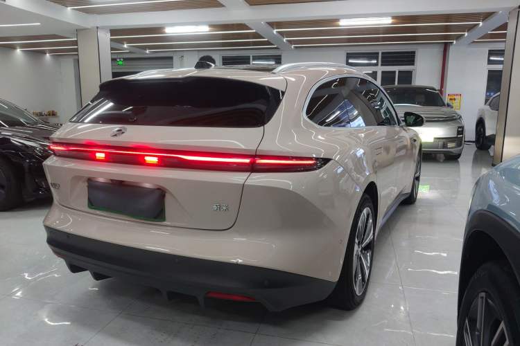 Used Nio ET5T 2024 75kWh Touring Rear Right 45 Deg