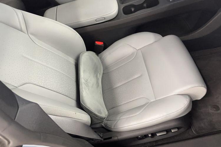 Used Nio ET5T 2024 75kWh Touring Right Front Seat