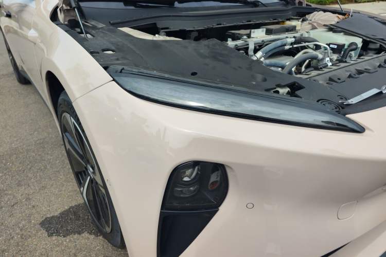 Used Nio ET5T 2024 75kWh Touring Right Front Headlight