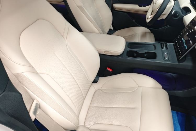 Used Nio ET5T 2024 75kWh Touring Right Front Seat