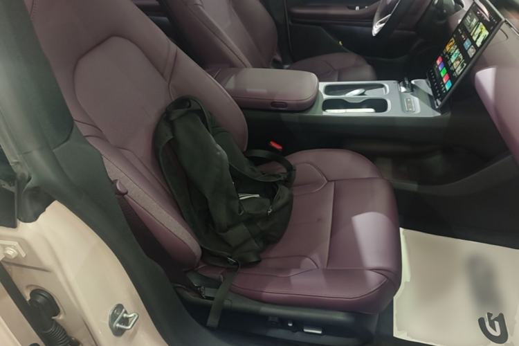 Used Nio ET5T 2024 75kWh Touring Right Front Seat