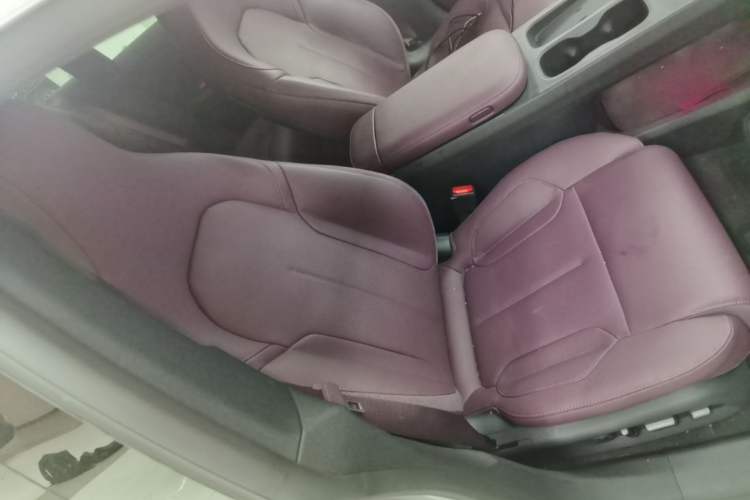 Used Nio ET5T 2024 75kWh Touring Right Front Seat