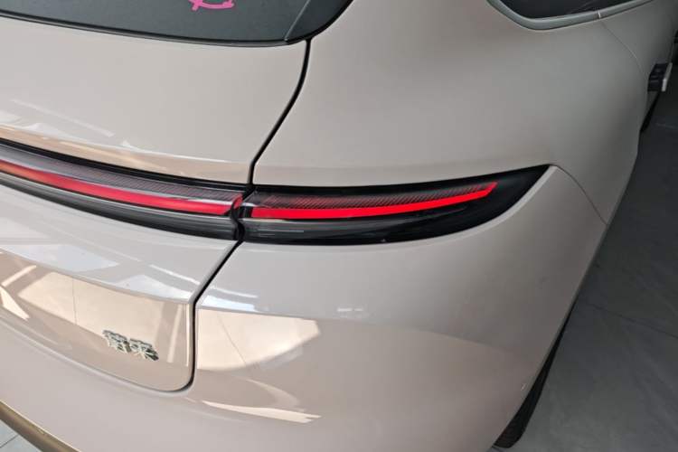 Used Nio ET5T 2024 75kWh Touring Right Rear Taillight