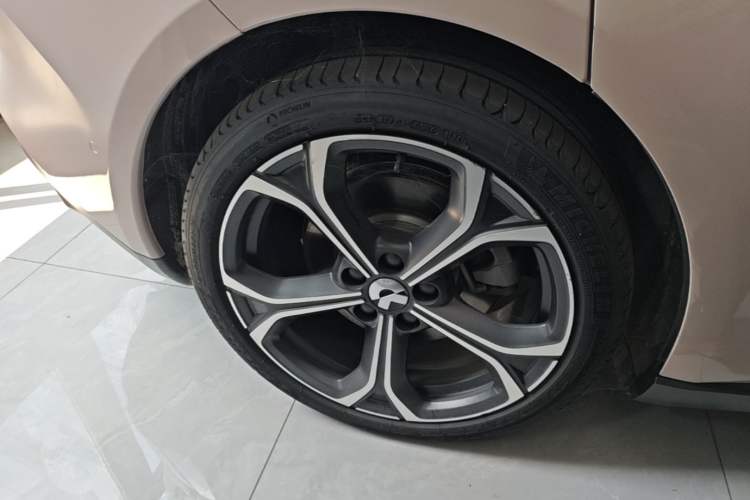 Used Nio ET5T 2024 75kWh Touring Right Rear Wheel Hub