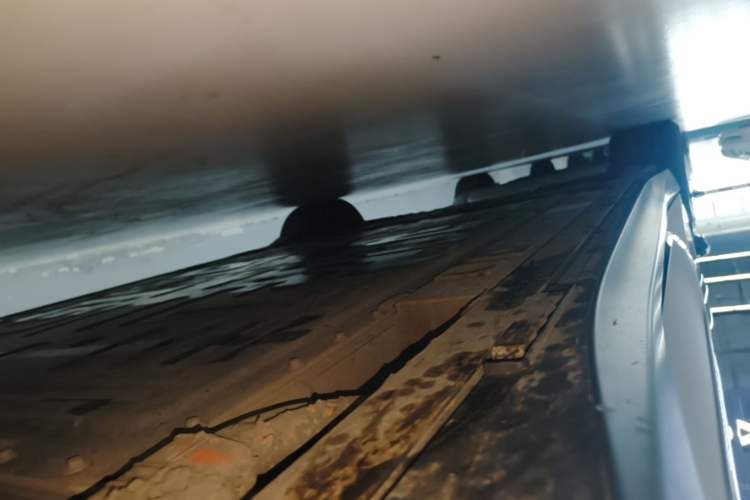 Used Nio ET5T 2024 75kWh Touring Right Side Sill