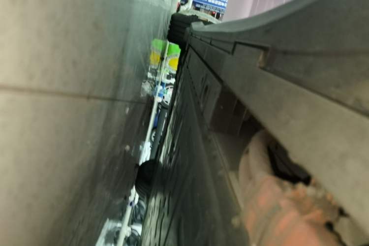Used Nio ET5T 2024 75kWh Touring Right Side Sill