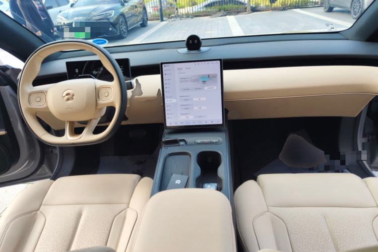 Used Nio ET5T 2024 75kWh Touring Center Console