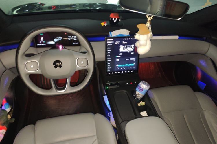 Used Nio ET5T 2024 75kWh Touring Center Console