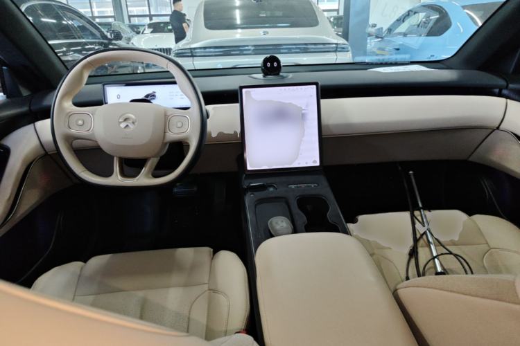 Used Nio ET5T 2024 75kWh Touring Center Console