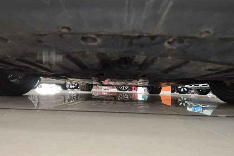Used Nio ET5T 2024 75kWh Touring Chassis Front