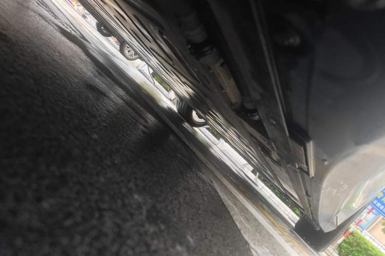 Used Nio ET5T 2024 75kWh Touring Chassis Front Left