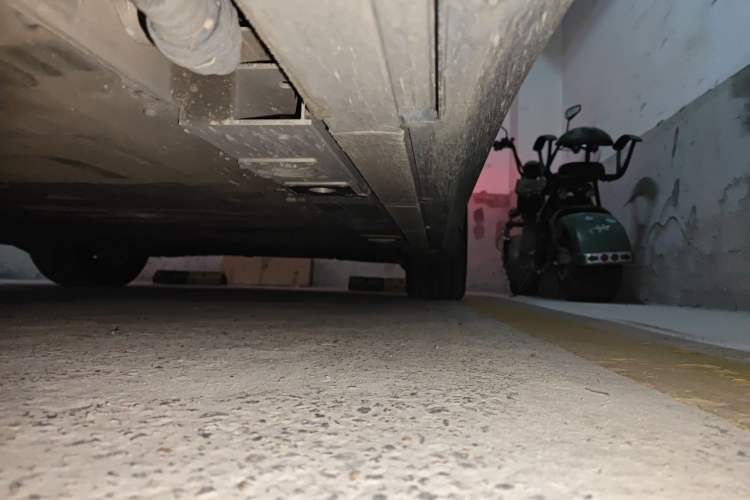Used Nio ET5T 2024 75kWh Touring Chassis Front Left