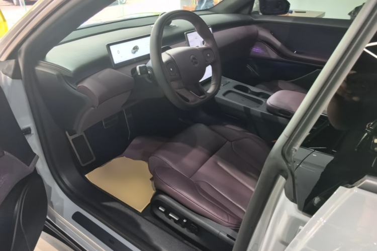 Used Nio ET5T 2024 75kWh Touring Driver Seat