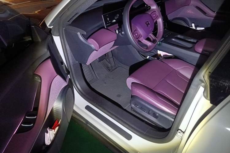 Used Nio ET5T 2024 75kWh Touring Driver Seat