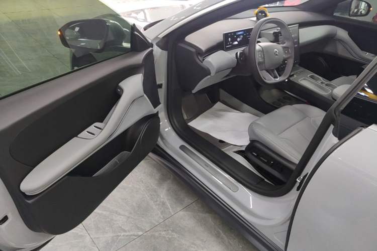 Used Nio ET5T 2024 75kWh Touring Driver Seat