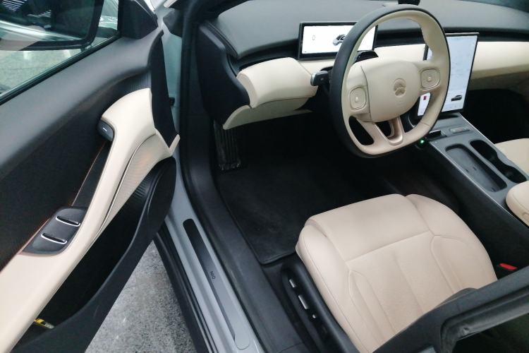 Used Nio ET5T 2024 75kWh Touring Driver Seat