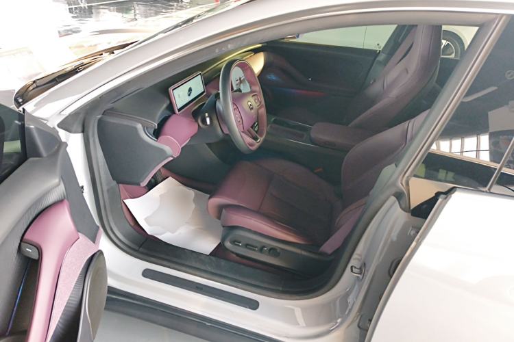 Used Nio ET5T 2024 75kWh Touring Driver Seat