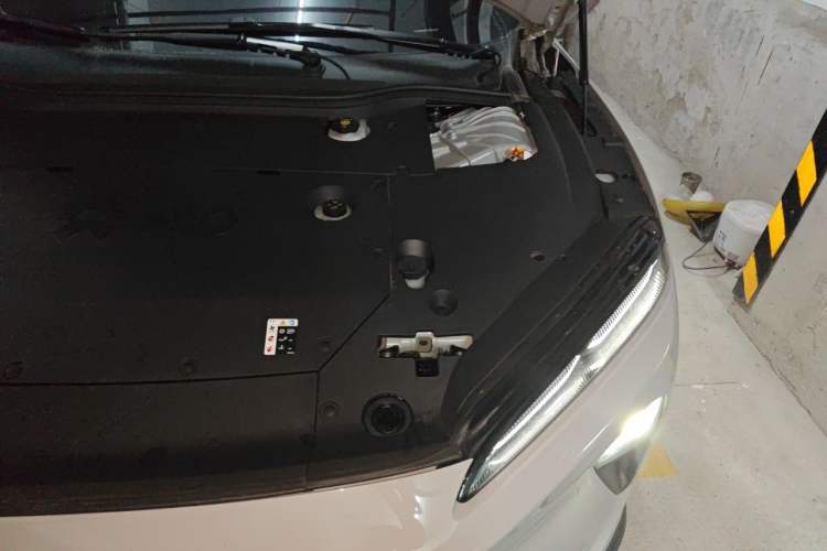 Used Nio ET5T 2024 75kWh Touring Engine Bay Left