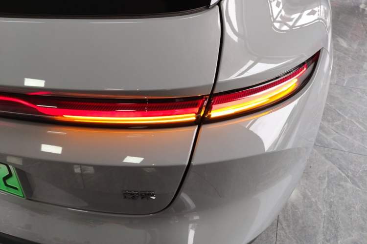 Used Nio ET5T 2024 75kWh Touring Exterior 3
