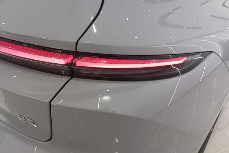Used Nio ET5T 2024 75kWh Touring Exterior 3