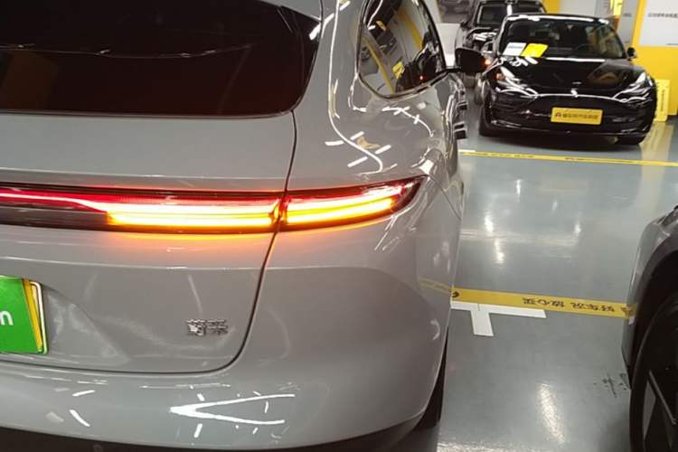 Used Nio ET5T 2024 75kWh Touring Exterior 3