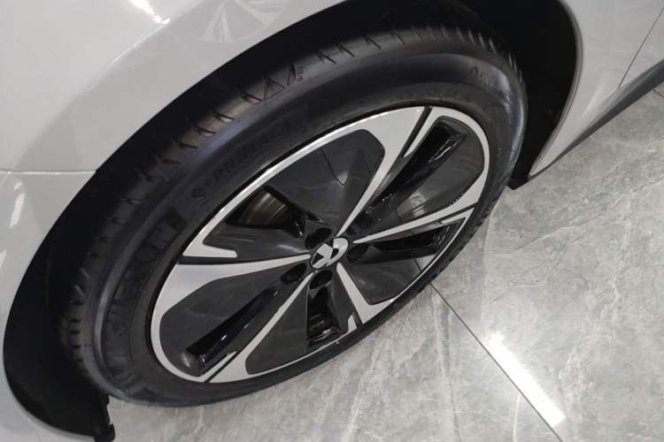 Used Nio ET5T 2024 75kWh Touring Exterior 4