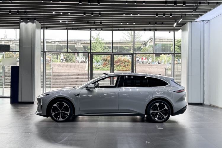 Used Nio ET5T 2024 75kWh Touring Exterior 4