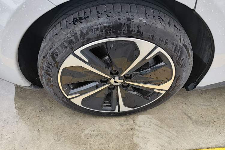Used Nio ET5T 2024 75kWh Touring Exterior 5
