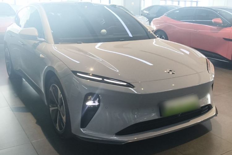 Used Nio ET5T 2024 75kWh Touring Front Right 45 Deg