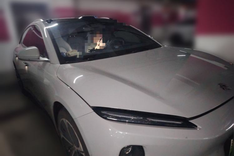 Used Nio ET5T 2024 75kWh Touring Front Right 45 Deg
