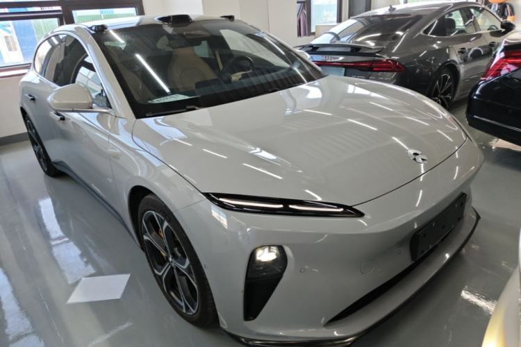 Used Nio ET5T 2024 75kWh Touring Front Right 45 Deg