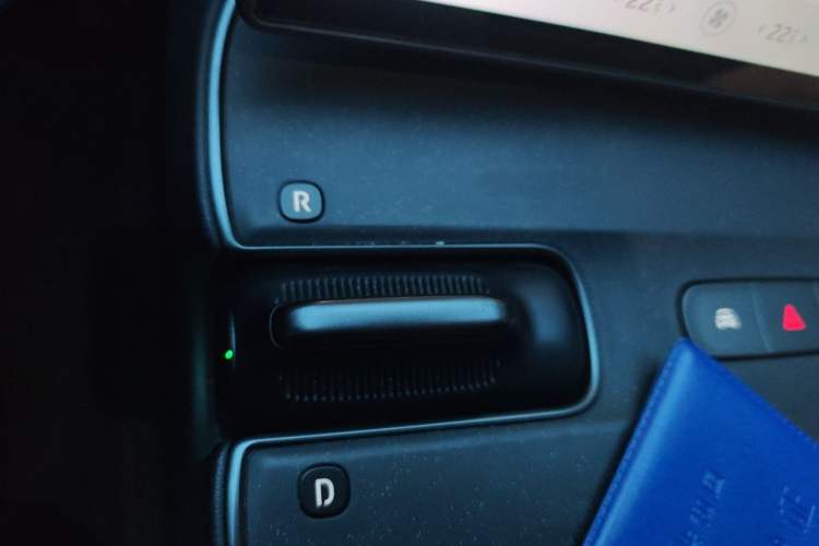 Used Nio ET5T 2024 75kWh Touring Gear Lever
