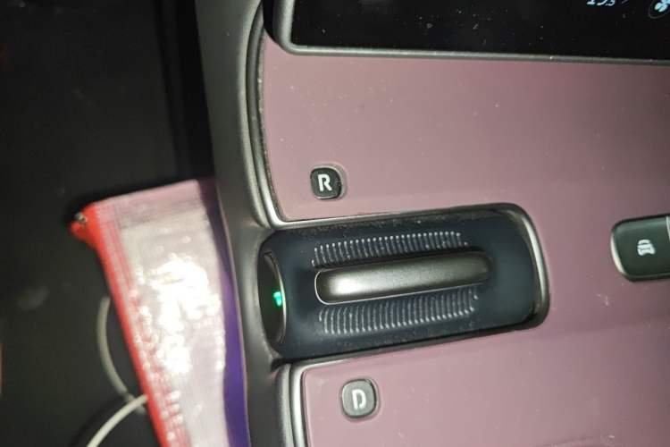 Used Nio ET5T 2024 75kWh Touring Gear Lever