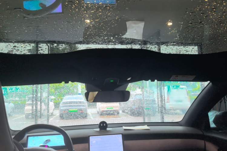 Used Nio ET5T 2024 75kWh Touring Headliner