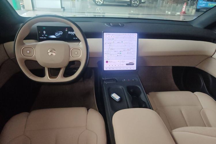 Used Nio ET5T 2024 75kWh Touring Interior 2