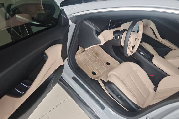 Used Nio ET5T 2024 75kWh Touring Interior 3