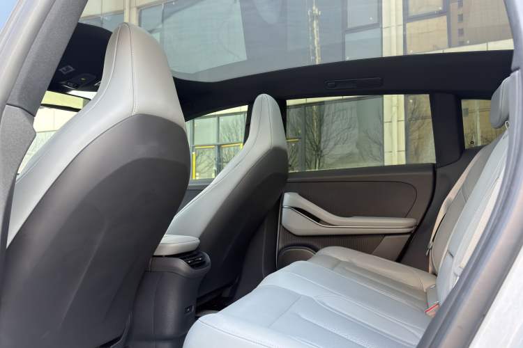 Used Nio ET5T 2024 75kWh Touring Interior 3