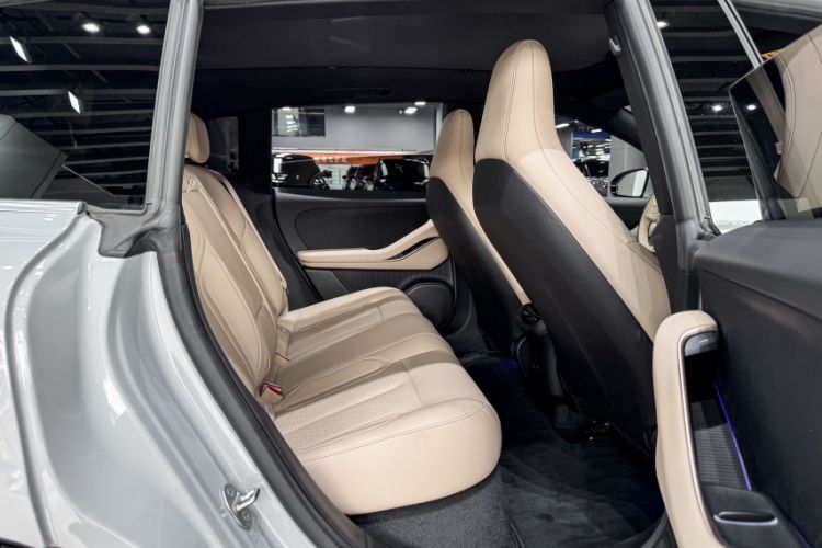 Used Nio ET5T 2024 75kWh Touring Interior 3