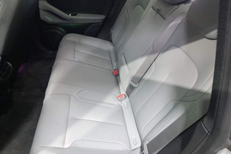 Used Nio ET5T 2024 75kWh Touring Interior 4