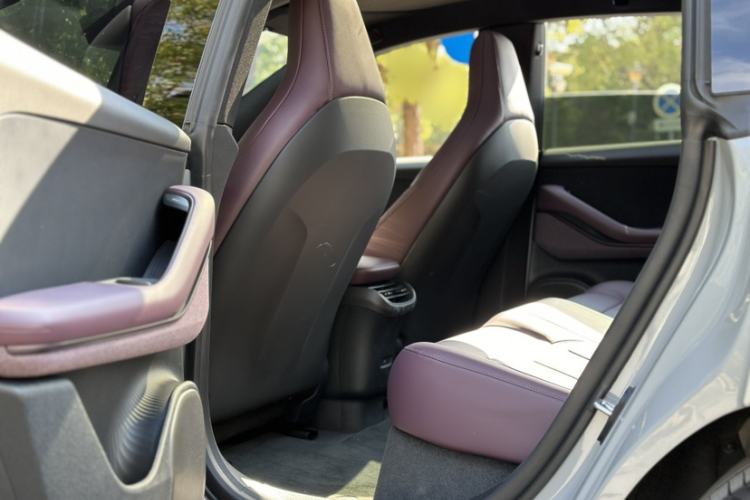 Used Nio ET5T 2024 75kWh Touring Interior 4