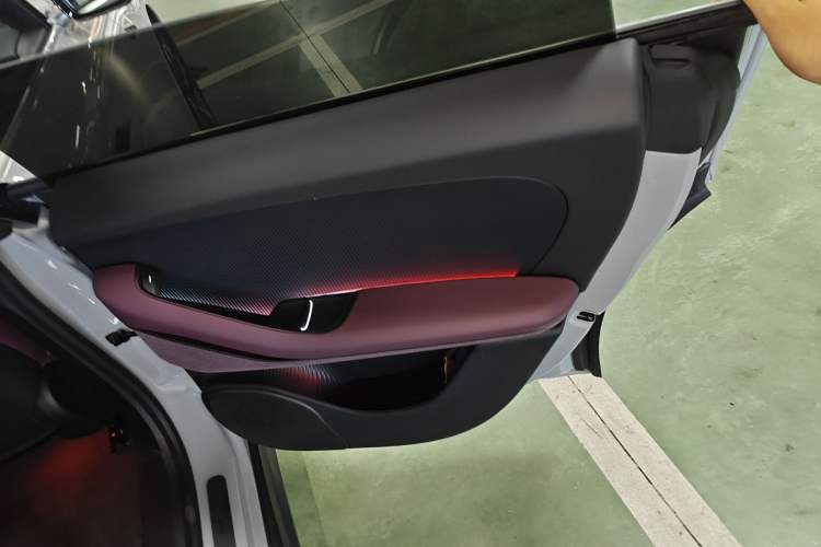Used Nio ET5T 2024 75kWh Touring Interior 6