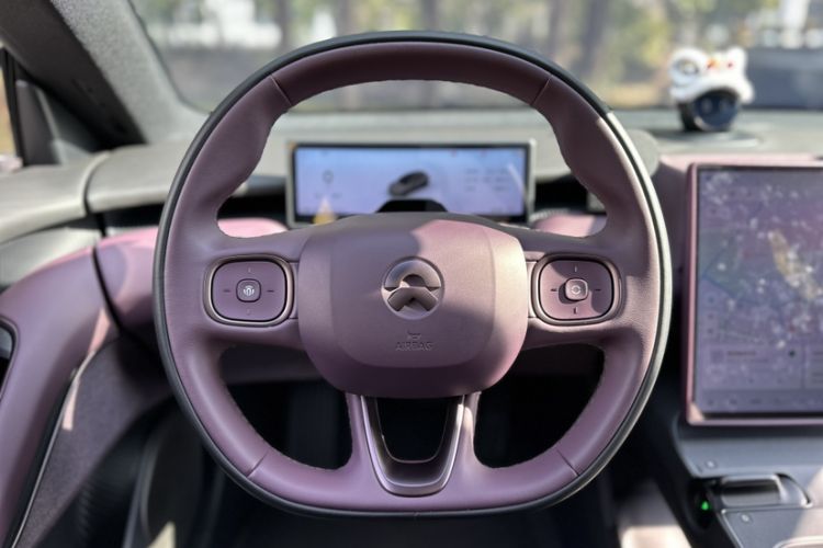 Used Nio ET5T 2024 75kWh Touring Interior 7