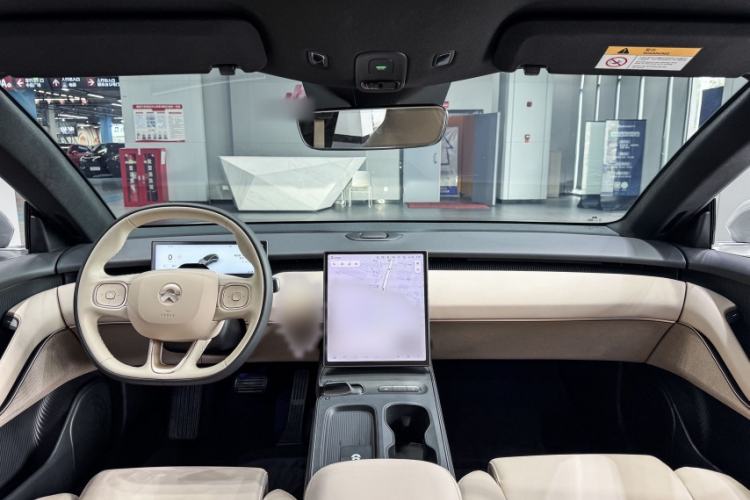 Used Nio ET5T 2024 75kWh Touring Interior 8